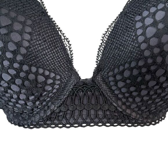 Victoria’s Secret Very Sexy Black Mesh Overlay Push-Up Bra 32D E70 - Picture 3 of 12